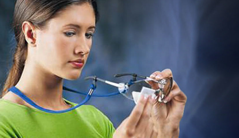 oculos-seguranca-com-grau-armati-limpeza